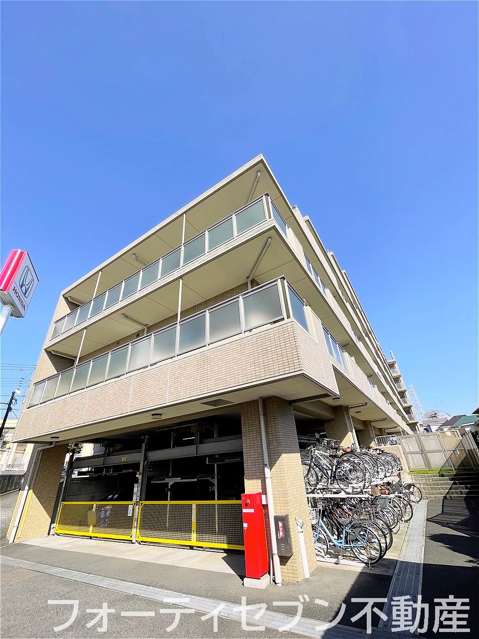 ヴィナロス横濱中田カレンティーナ外観